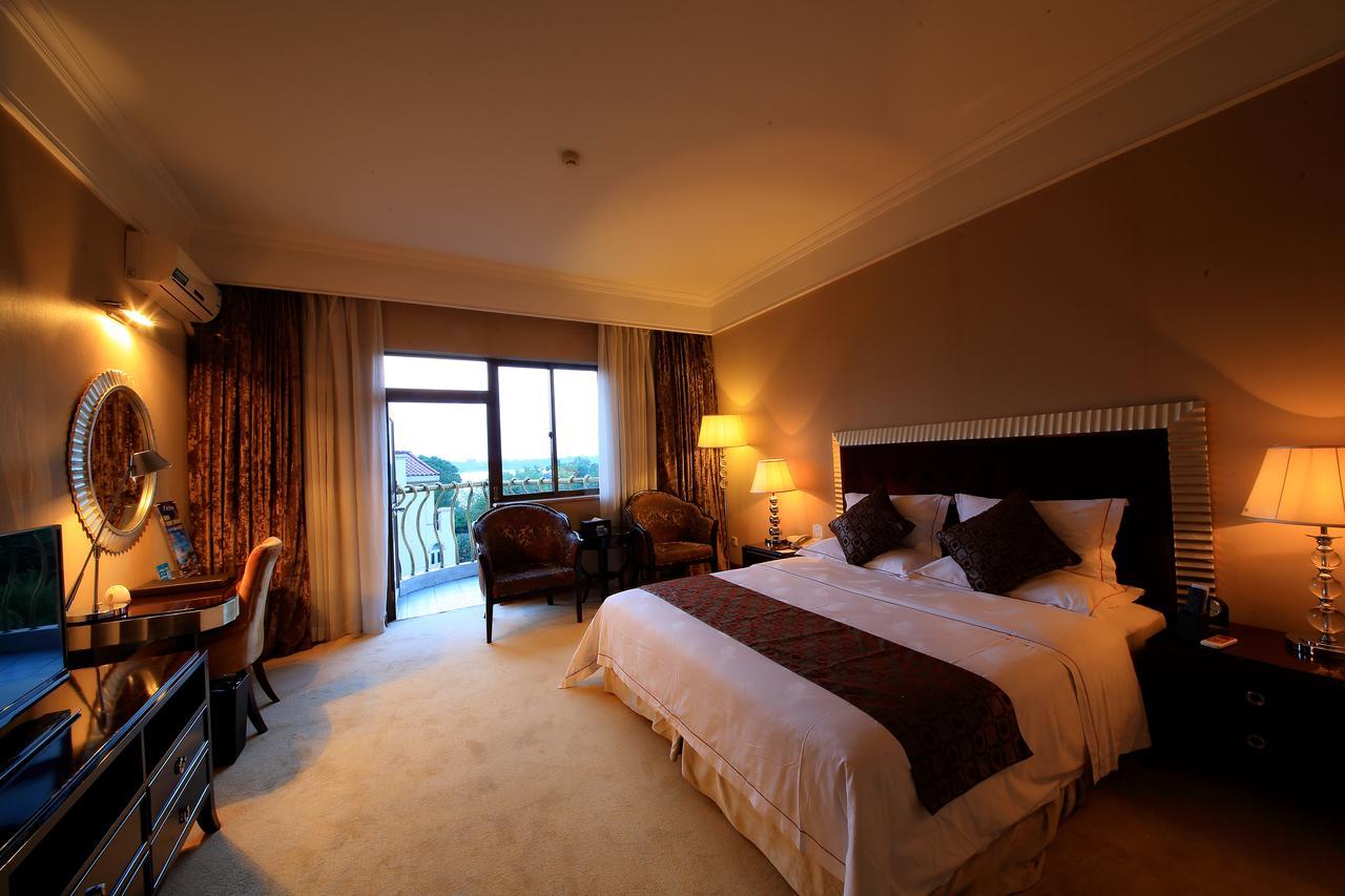 Country Garden Phoenix Hotel Jingmen Eksteriør billede