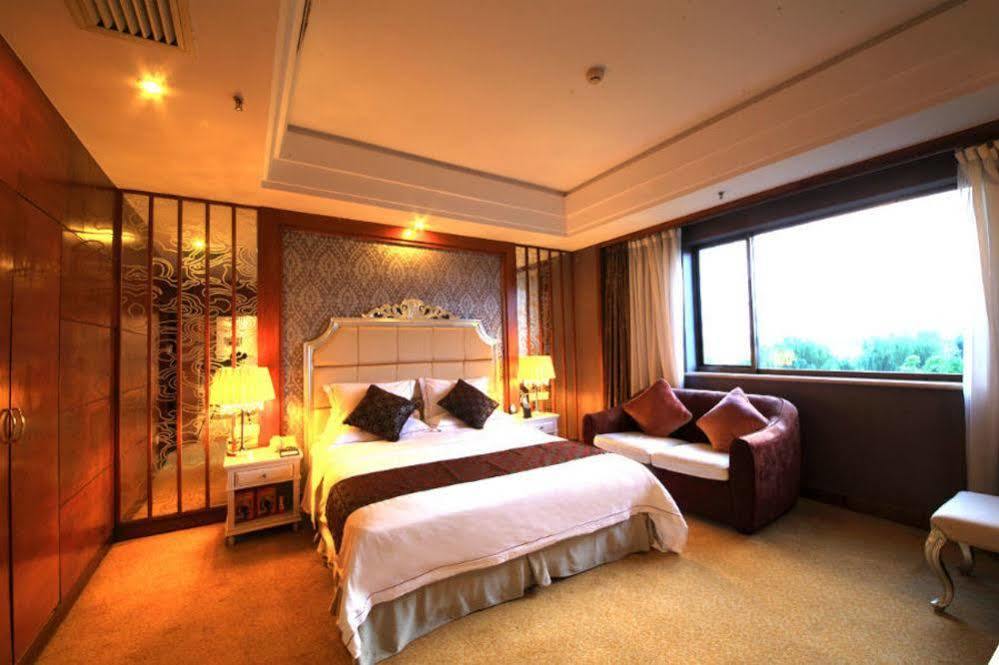 Country Garden Phoenix Hotel Jingmen Eksteriør billede
